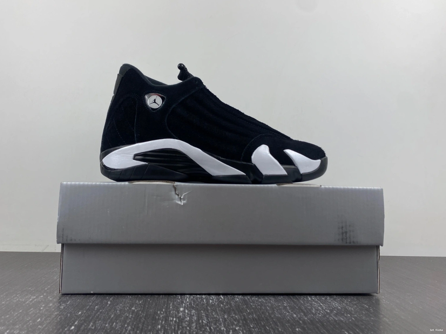 487471-016 Air Black White University Red 14 Jordan 0301